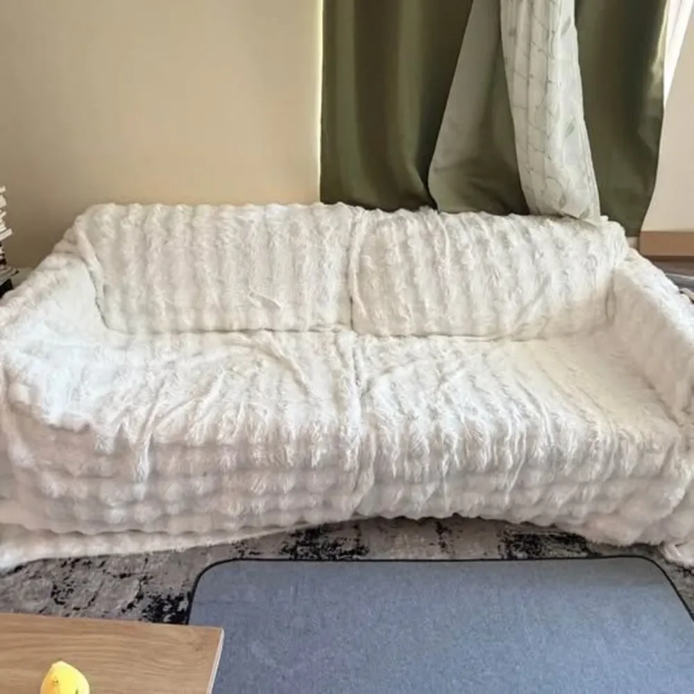 Soft warm plush faux fur couch cover blanket